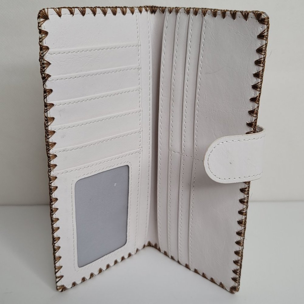 (Sold)LAVISHY HUMMINGBIRD EMBROIDER  WALLET - Picture 5 of 8